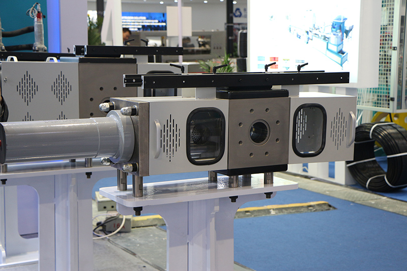 單柱液壓換網器